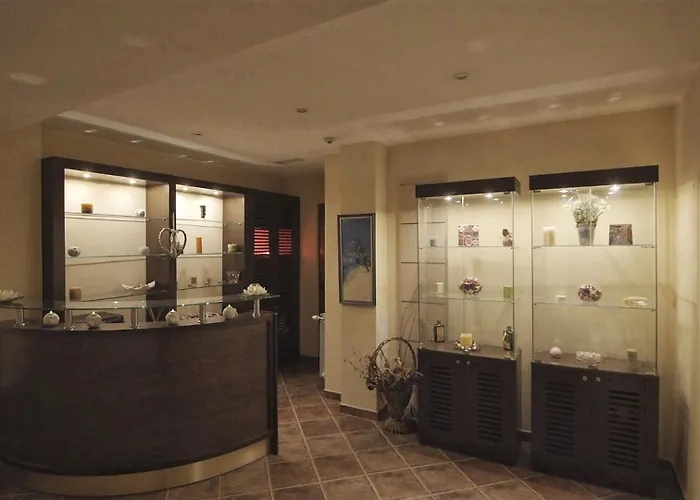 Хотел парк панорама 4*