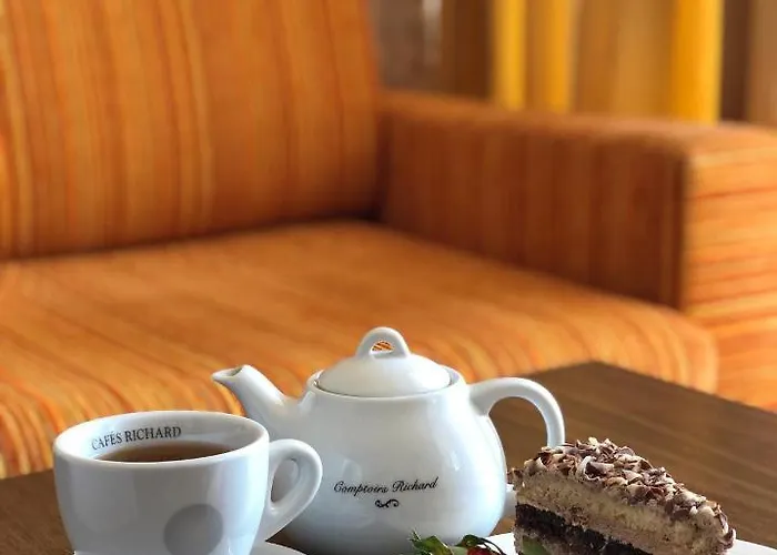 Хотел парк панорама 4*