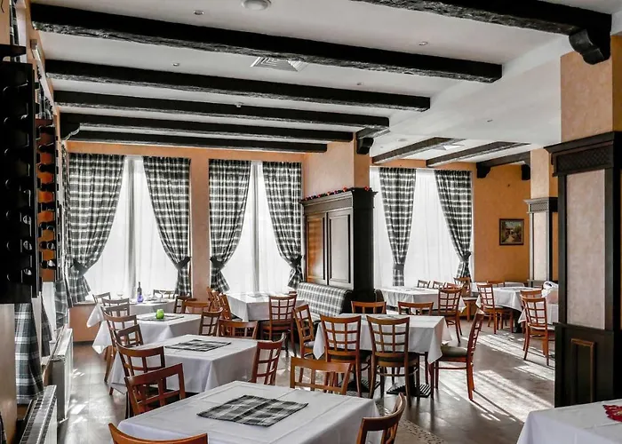 Хотел парк панорама 4*